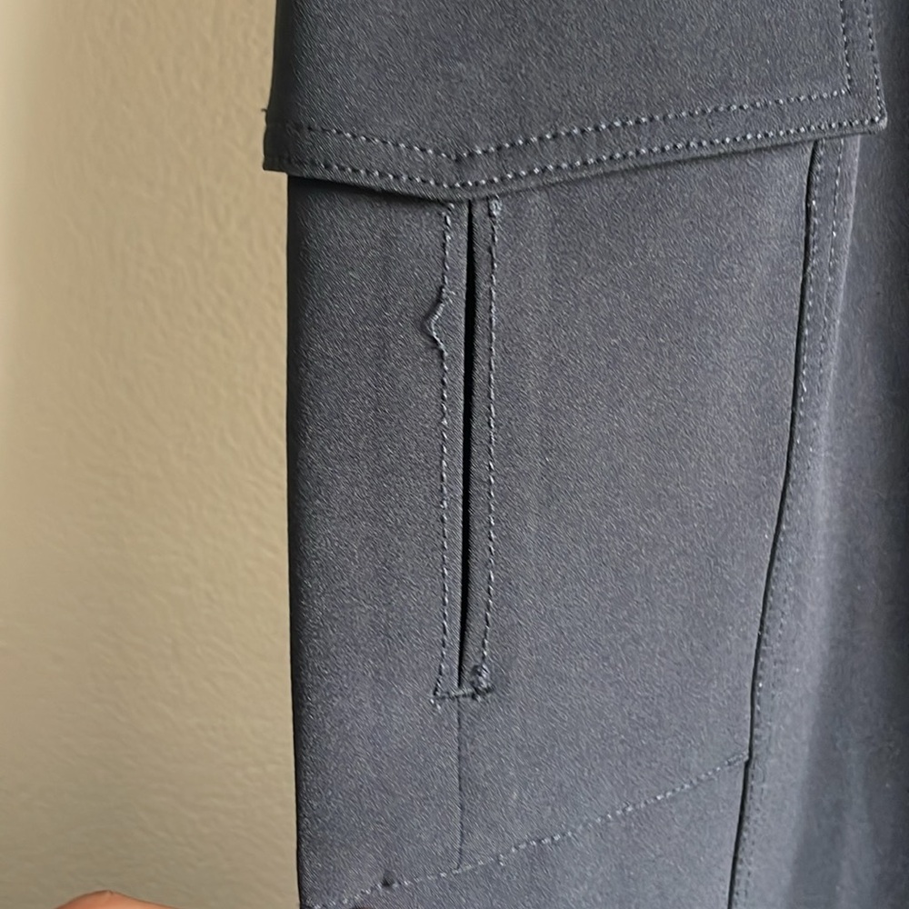 Athleta ENDLESS HIGH RISE CARGO PANT Black 8 - Picture 5 of 7